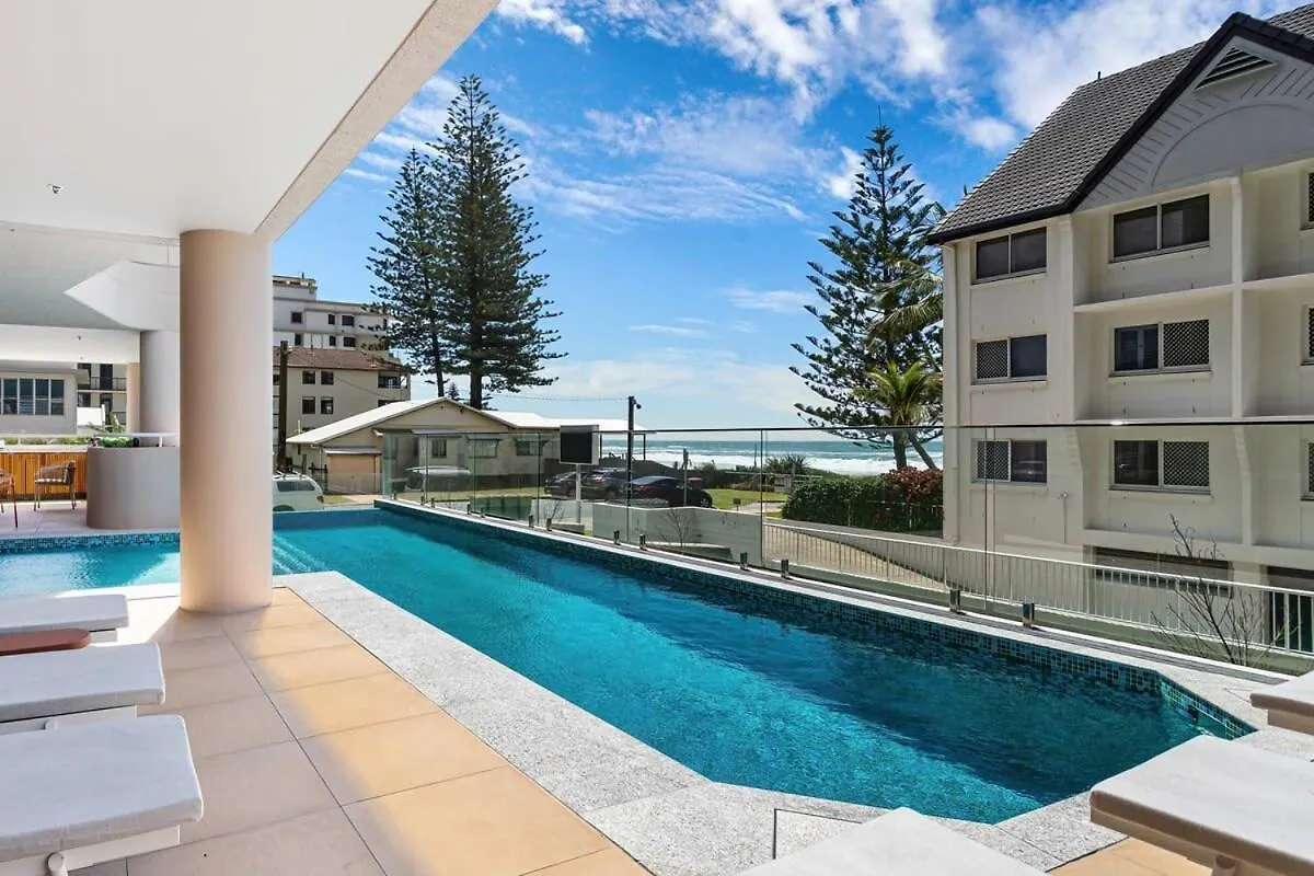 Luxury Stay In Hemingway Palm Beach Gold Coast 0*,  Australia