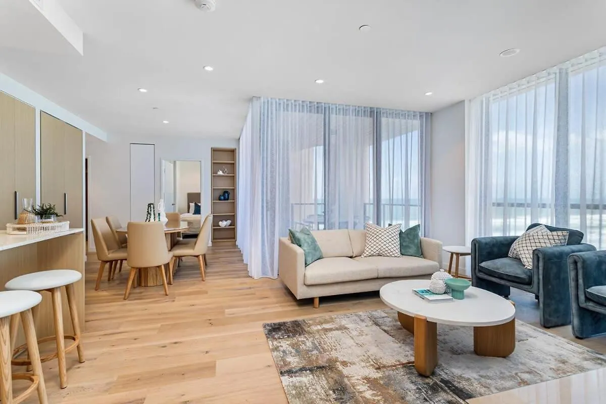 Apartment Luxury Stay In Hemingway Palm Beach Gold Coast Australia